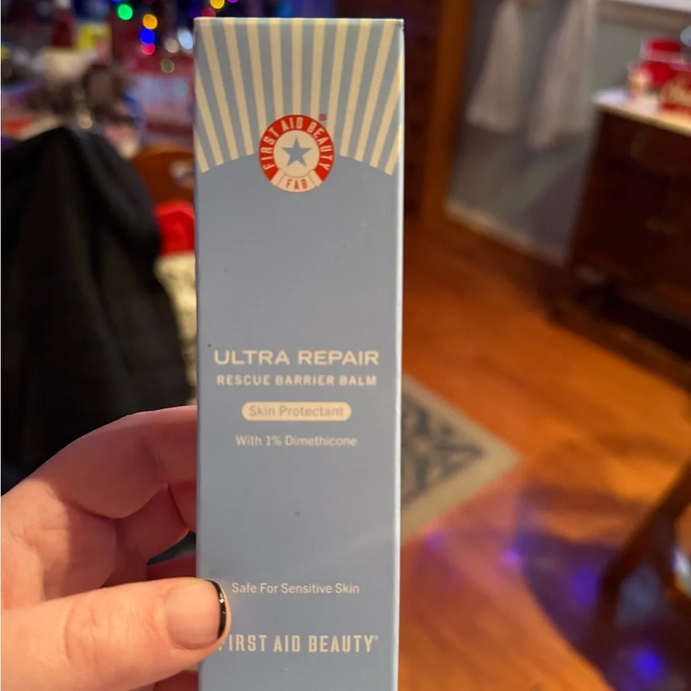 First Aid Beauty Ultra Repair Rescue Barrier Balm - Light Blue - Picture 1 of 5